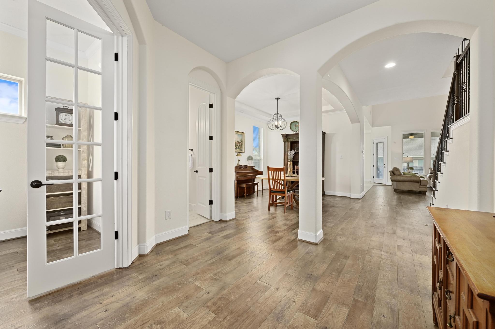 1113 Hartman DR
