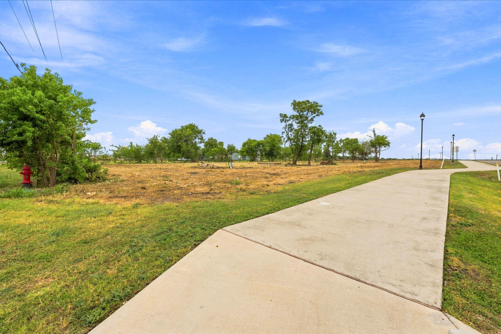 101 Sunflower CIR