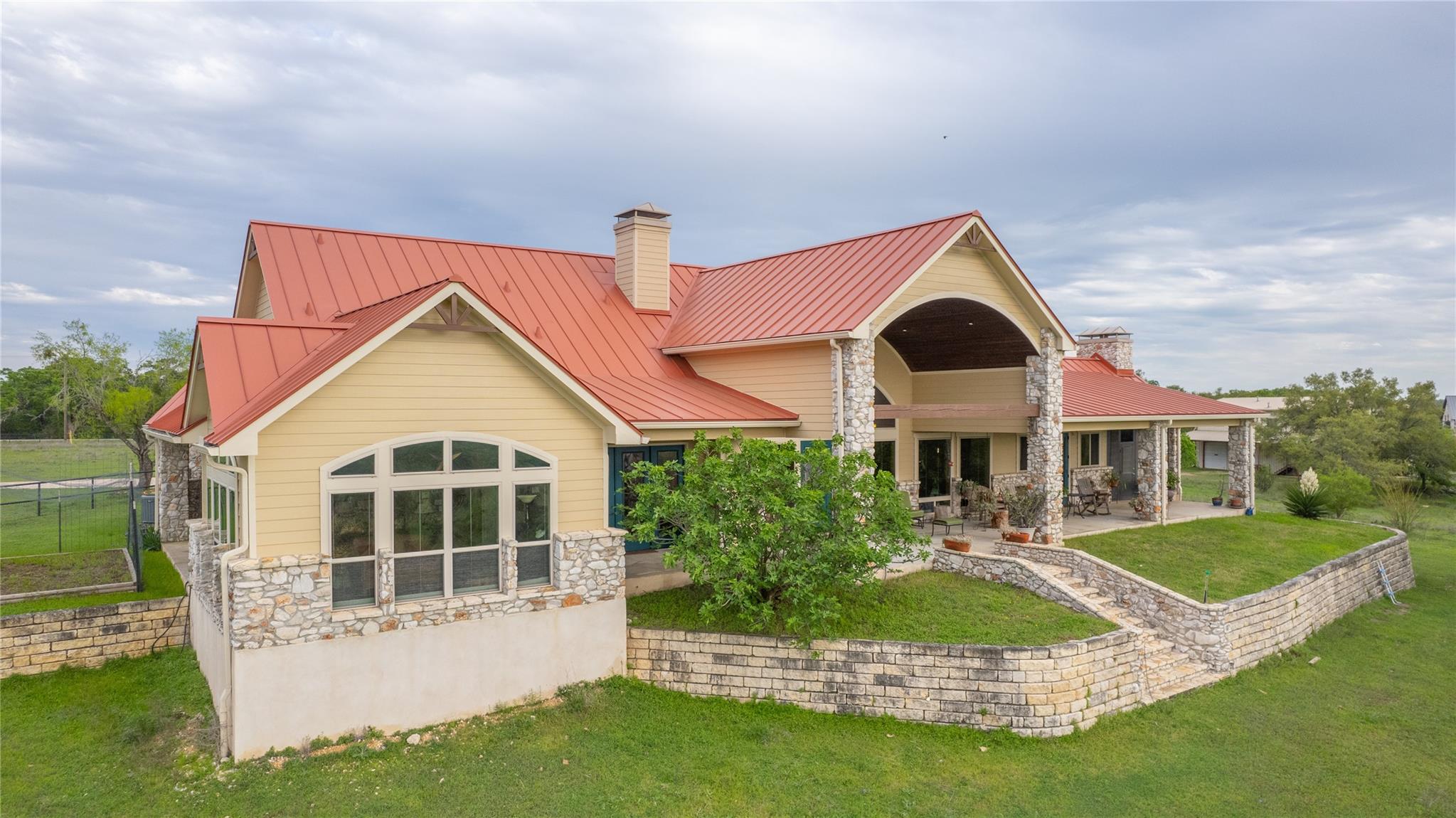 2810 Bridlewood Ranches DR