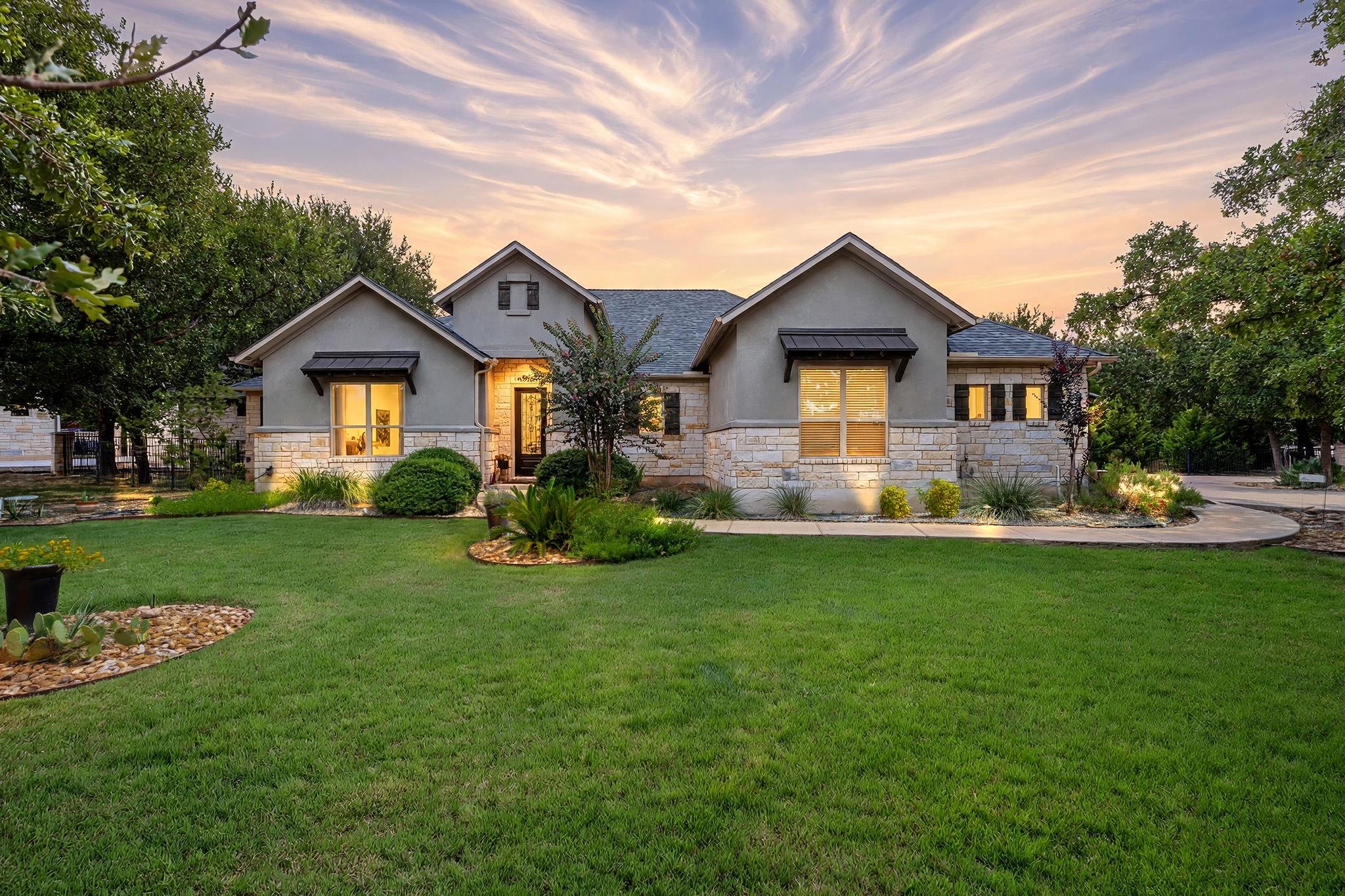 813 Oak Branch DR