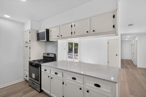 Tiny photo for 2703 Princeton DR, Austin, TX 78741 (MLS # 3467545)