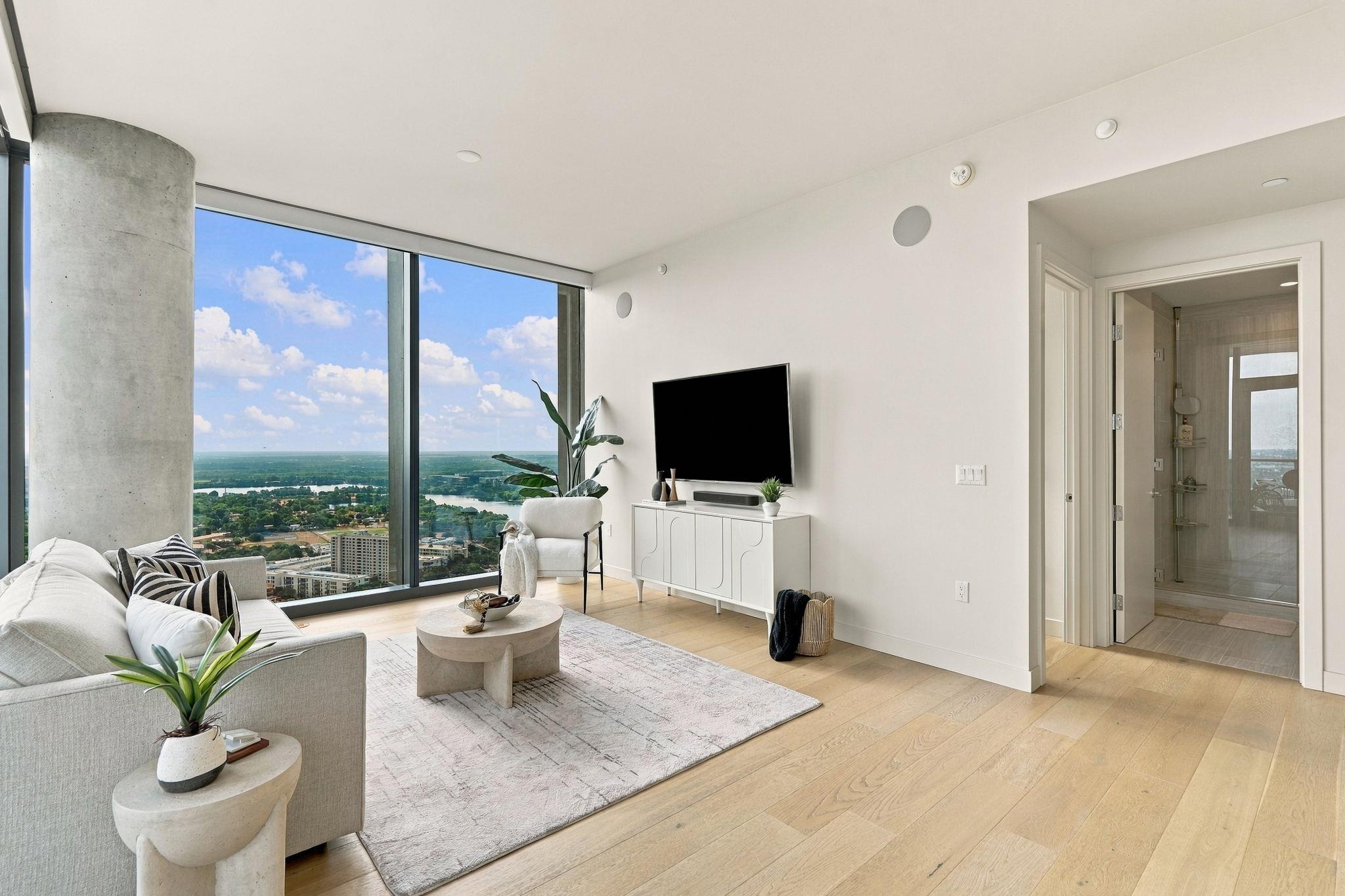 44 East Ave 3604