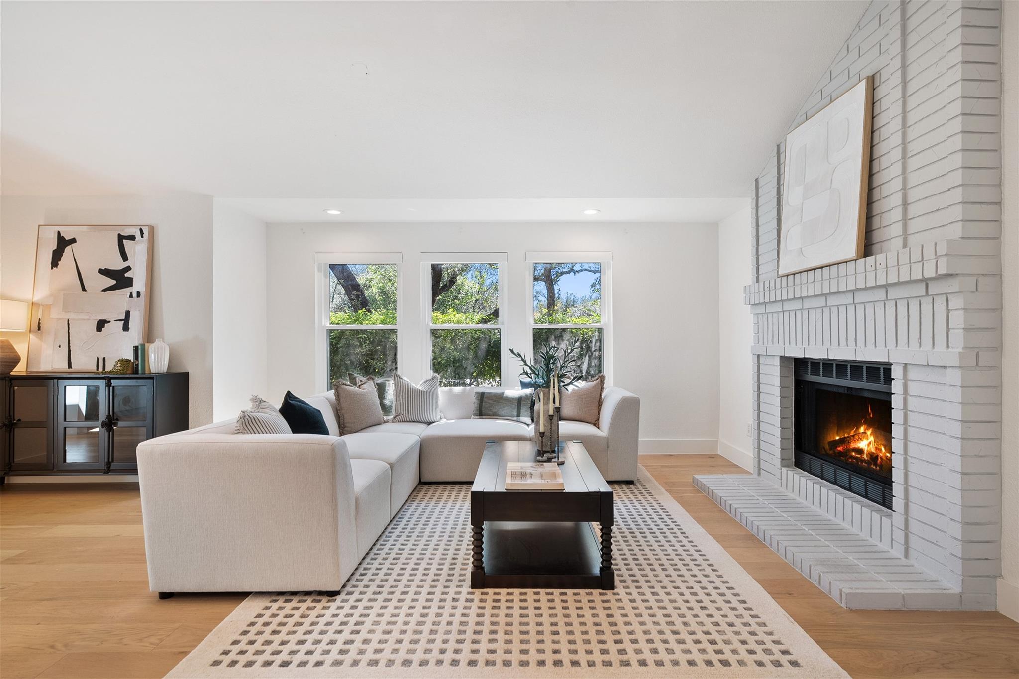 111 Blue Jay DR