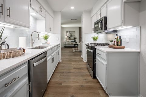 Tiny photo for 5720 Shreveport DR, Austin, TX 78727 (MLS # 4497021)
