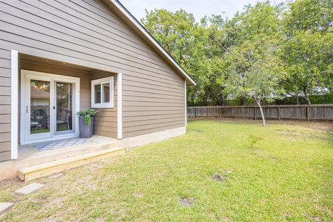Tiny photo for 5720 Shreveport DR, Austin, TX 78727 (MLS # 4497021)