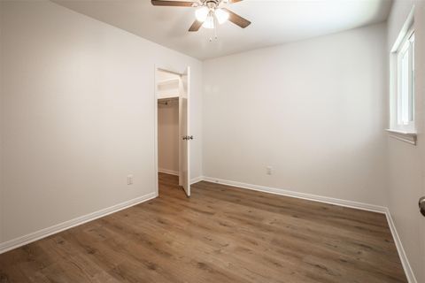 Tiny photo for 5720 Shreveport DR, Austin, TX 78727 (MLS # 4497021)