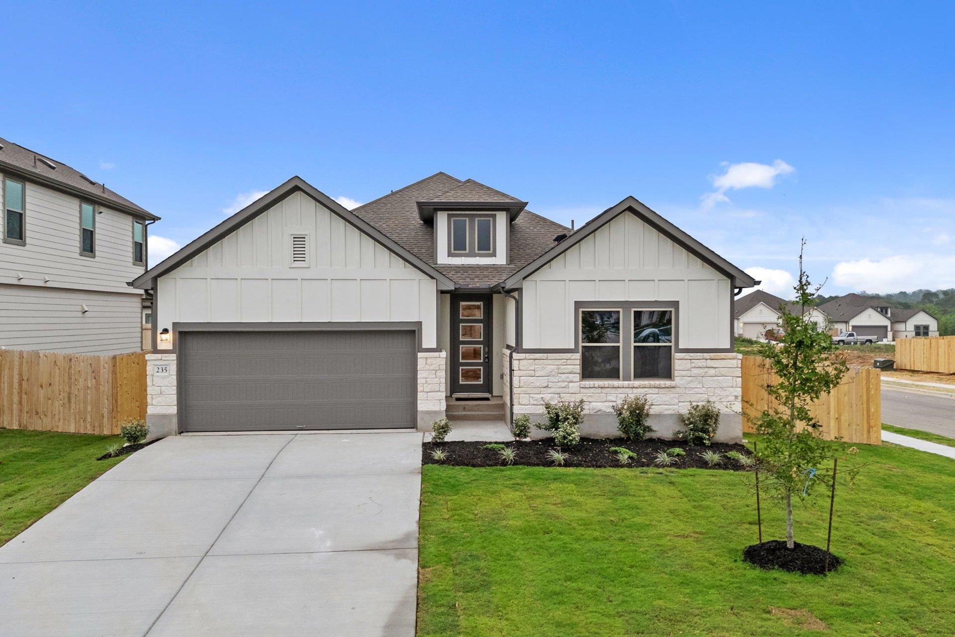 235 Red Tail Hawk LN
