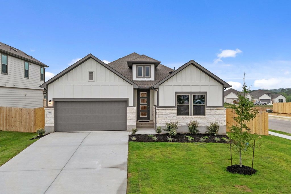Photo of 235 Red Tail Hawk LN, Cedar Creek, TX 78612 (MLS # 1582735)