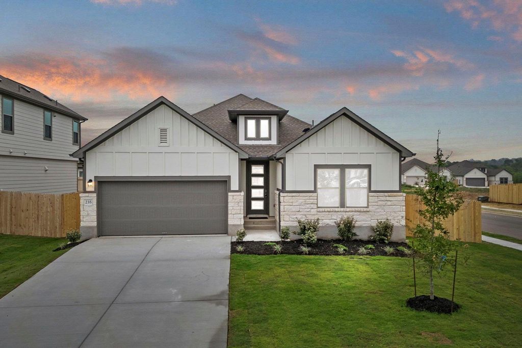 Photo of 235 Red Tail Hawk LN, Cedar Creek, TX 78612 (MLS # 1582735)