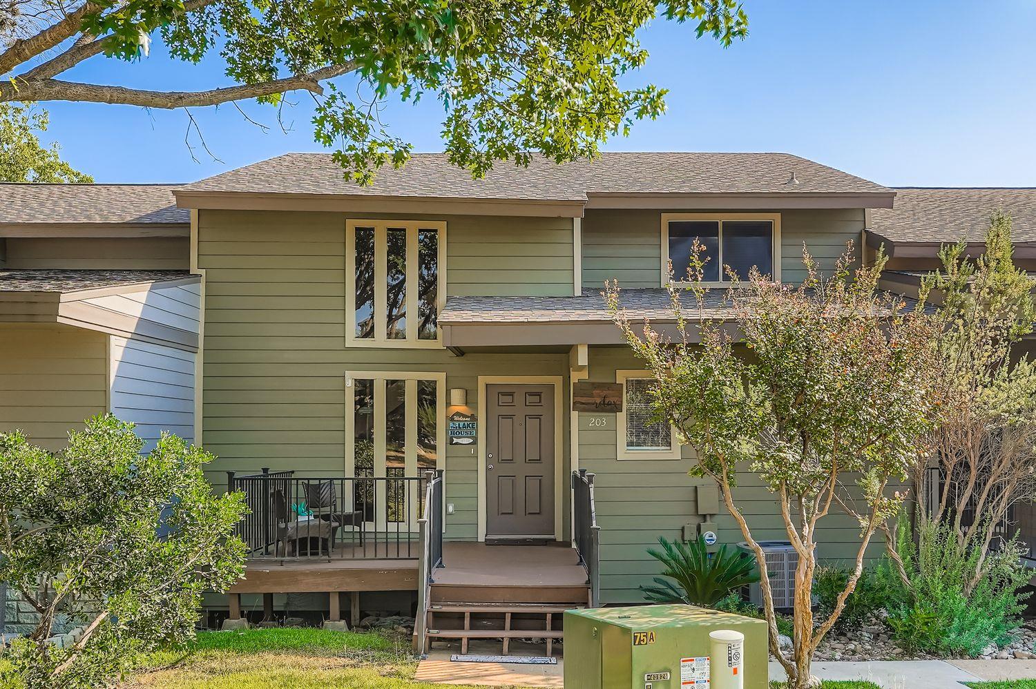 203 S Venture BLVD