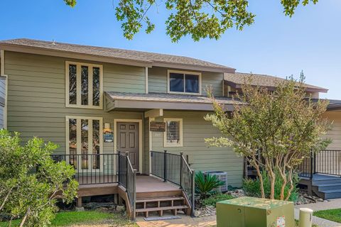 Photo of 203 S Venture BLVD, Point Venture, TX 78645 (MLS # 6304973)