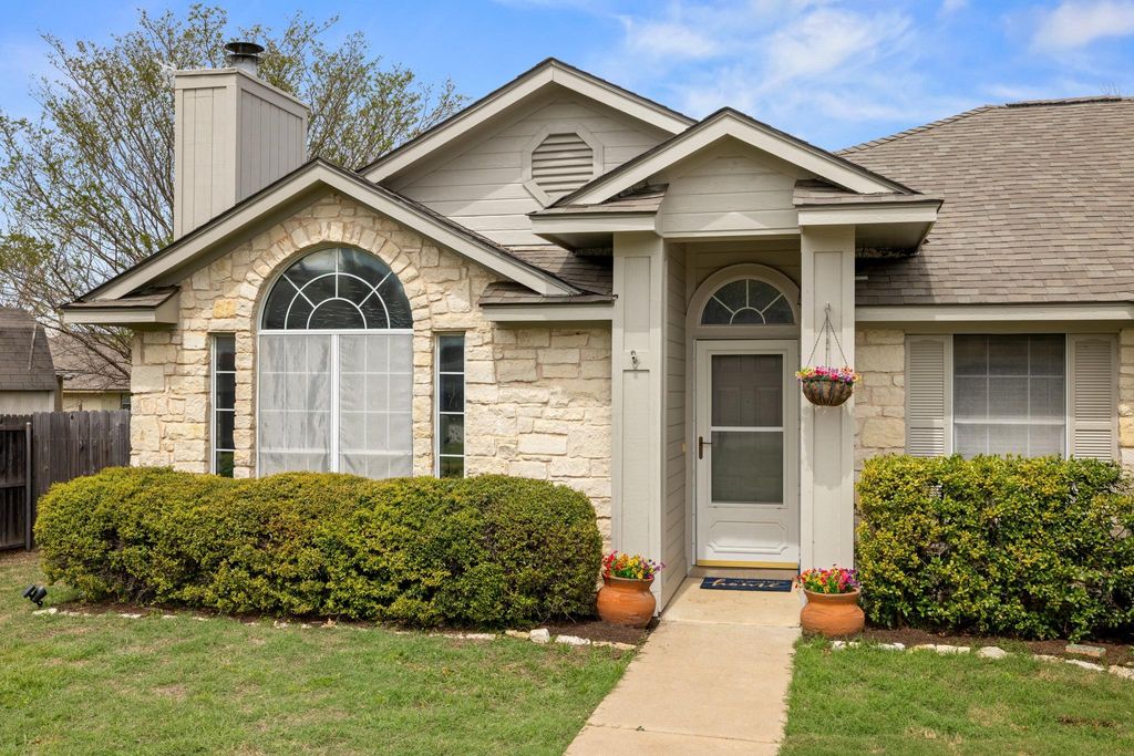 Photo of 2307 Darnell DR, Cedar Park, TX 78613 (MLS # 3457402)