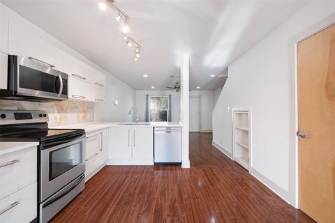 Tiny photo for 1101 Grove BLVD #304, Austin, TX 78741 (MLS # 4400118)