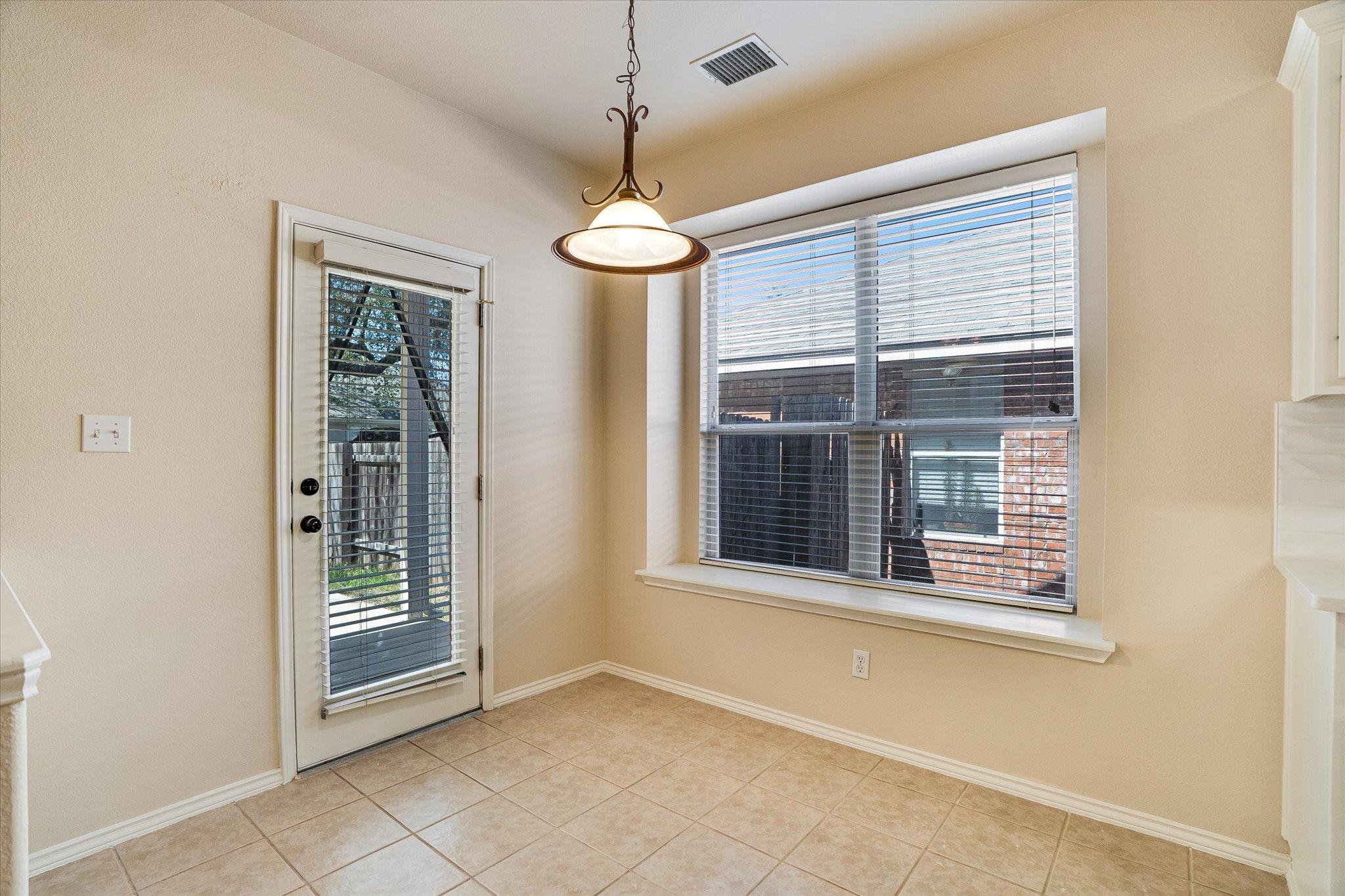 2207 Clover Ridge DR