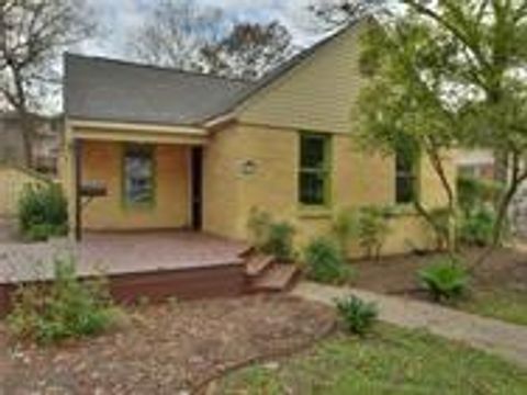 Photo of 1218 Bickler RD, Austin, TX 78704 (MLS # 4954158)