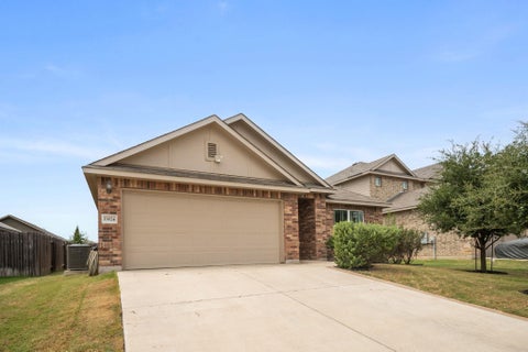 Photo of 19024 Scoria DR, Pflugerville, TX 78660 (MLS # 1008395)
