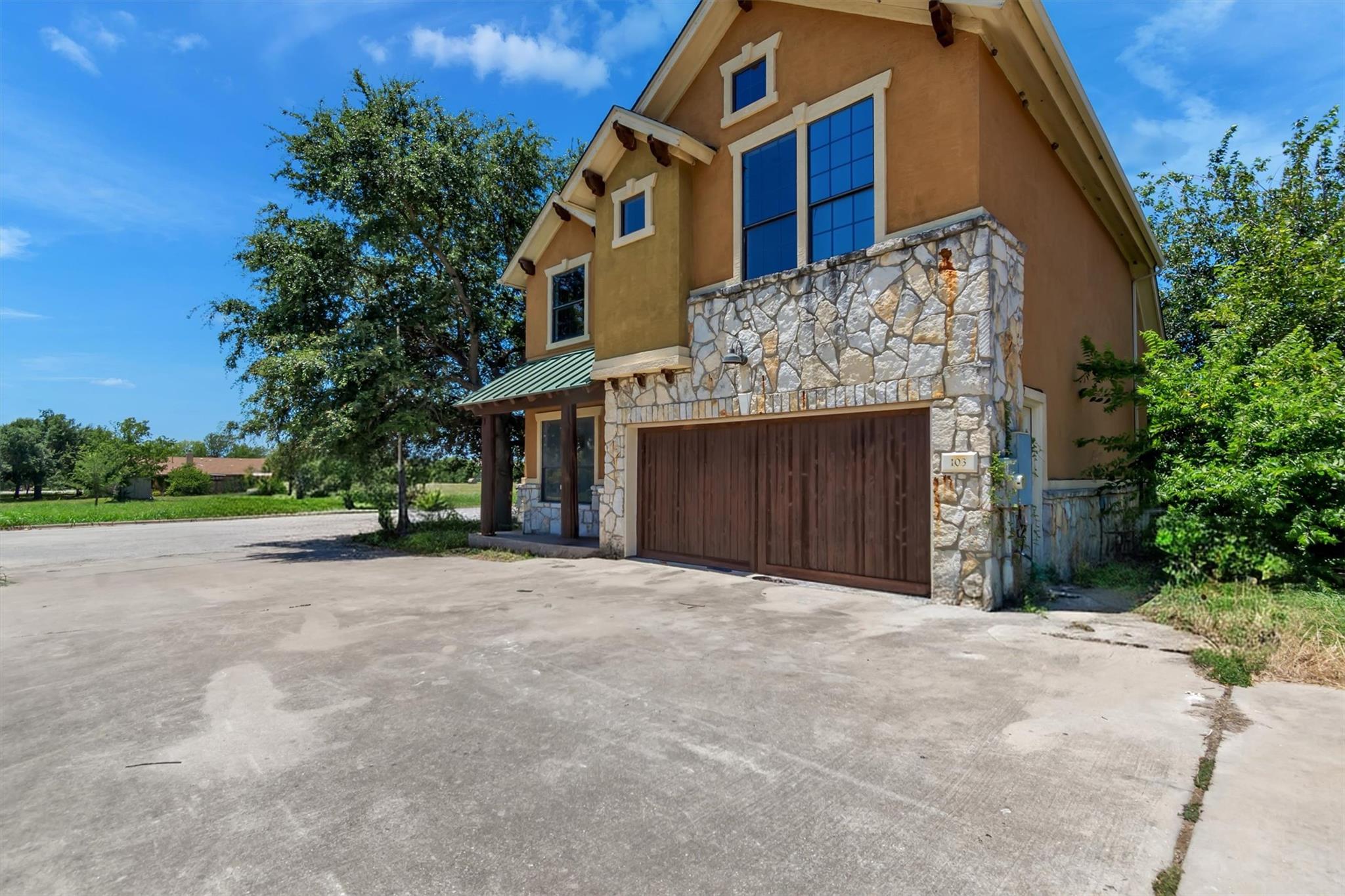 1010 Immanuel Rd Unit 103