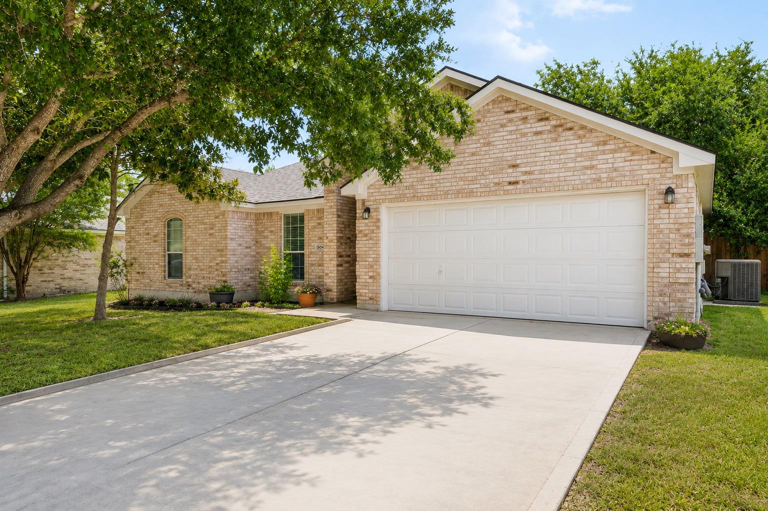 1604 Prickly Pear ST