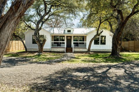 Photo of 106 Chapparal CIR, Wimberley, TX 78676 (MLS # 9253376)