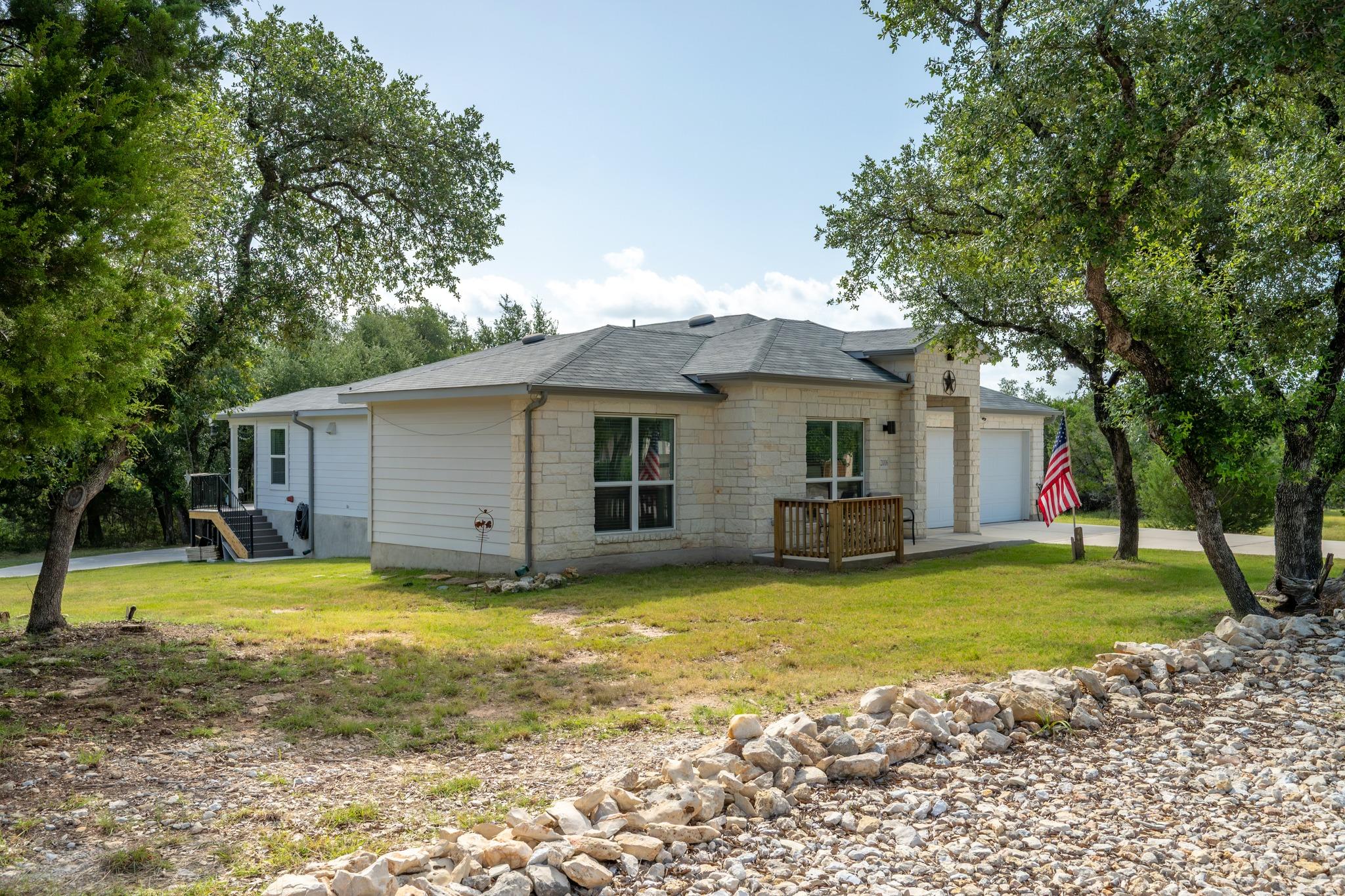 21006 Santa Rosa Ave