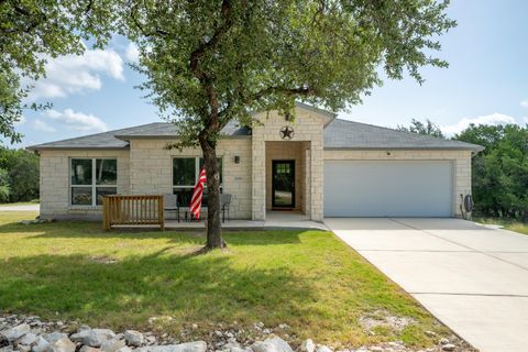Photo of 21006 Santa Rosa Ave, Lago Vista, TX 78645 (MLS # 5818439)