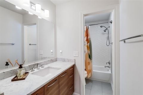 Tiny photo for 7300 Glenhill RD, Austin, TX 78752 (MLS # 2662744)