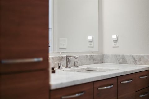 Tiny photo for 7300 Glenhill RD, Austin, TX 78752 (MLS # 2662744)