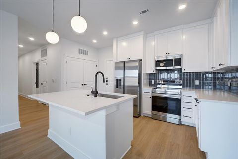 Photo of 3000 Duval ST #102, Austin, TX 78705 (MLS # 1600983)