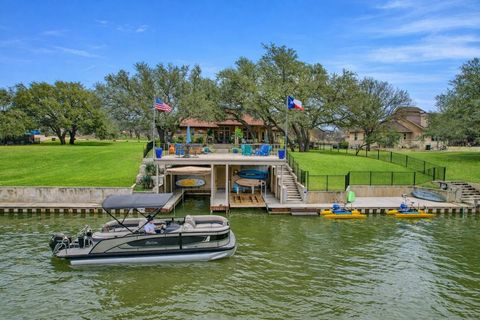 Photo of 178 Sleepy Oaks DR, Kingsland, TX 78639 (MLS # 8483595)