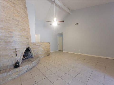 Photo of 1304 GLENDA DR #B, Round Rock, TX 78681 (MLS # 9676557)