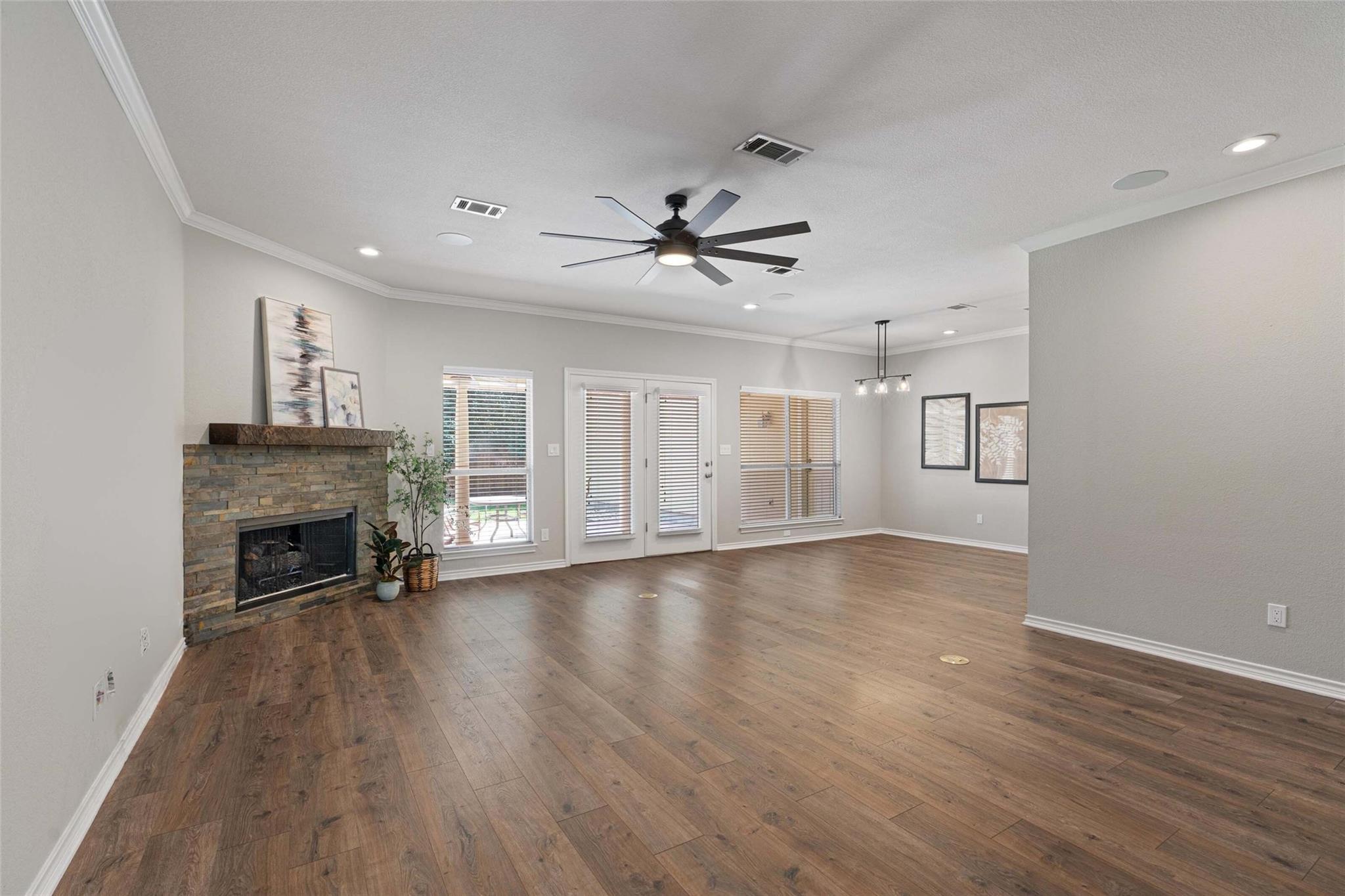 129 Brentwood DR