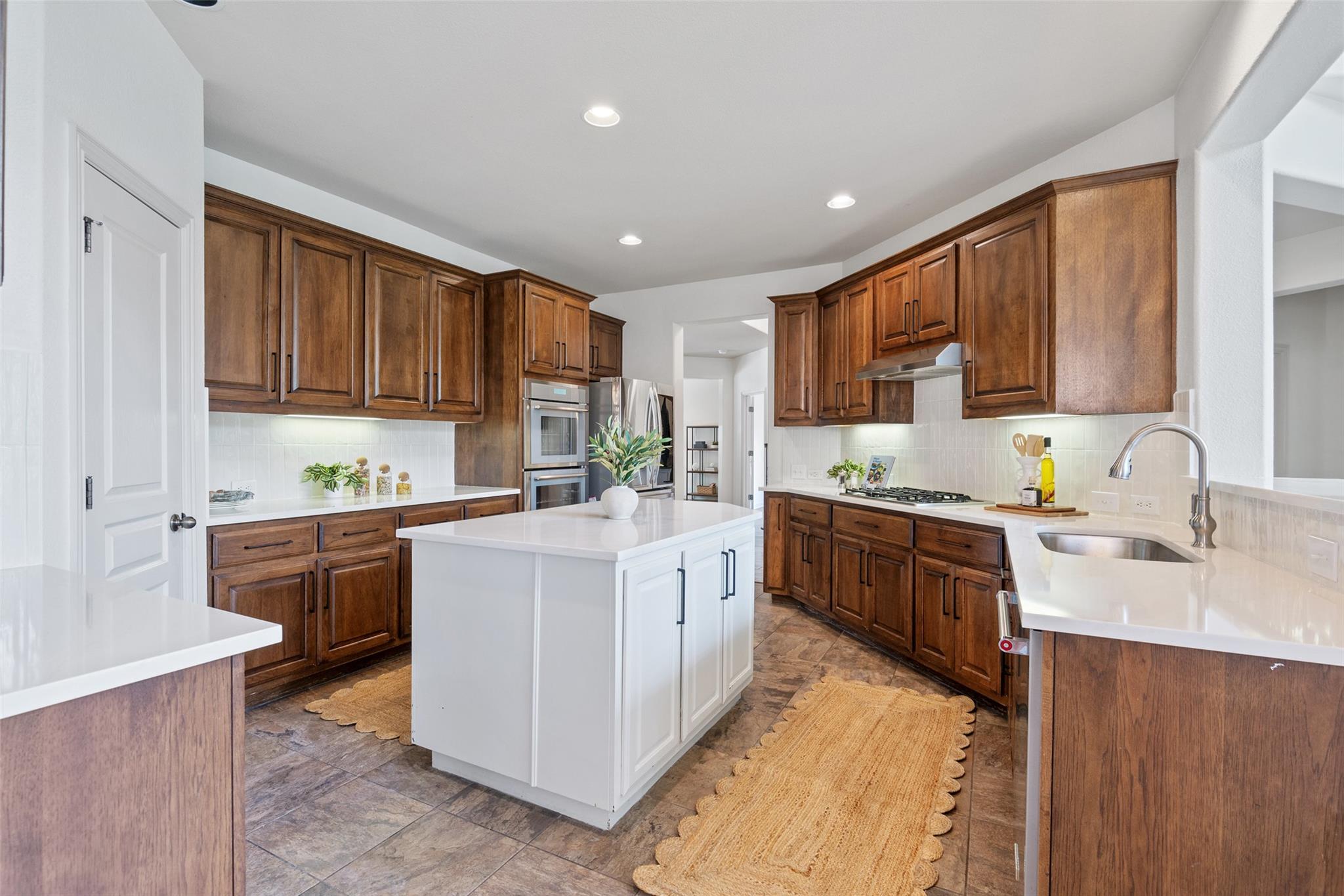 3803 Katie LN