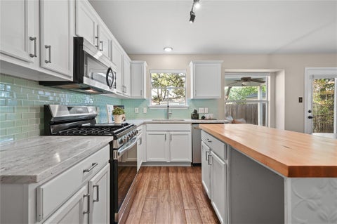Tiny photo for 11608 Paul E Anderson DR, Austin, TX 78748 (MLS # 8715694)