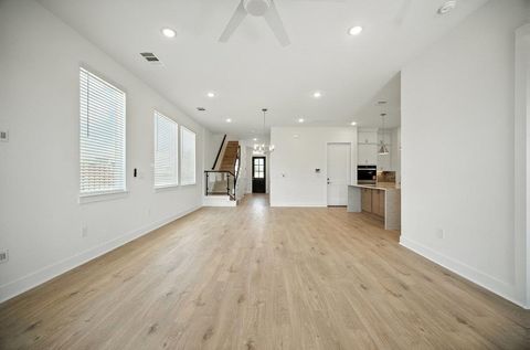 Tiny photo for 1602 Kit CIR, Austin, TX 78758 (MLS # 8117394)