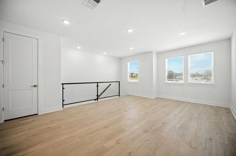 Tiny photo for 1602 Kit CIR, Austin, TX 78758 (MLS # 8117394)