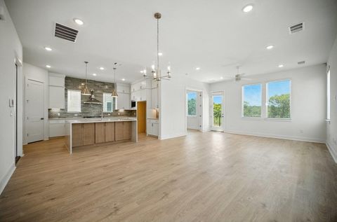 Tiny photo for 1602 Kit CIR, Austin, TX 78758 (MLS # 8117394)