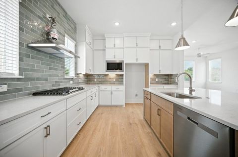 Tiny photo for 1602 Kit CIR, Austin, TX 78758 (MLS # 8117394)