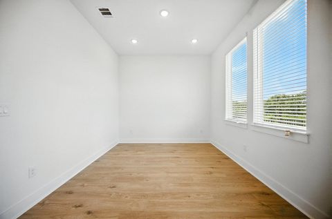 Tiny photo for 1602 Kit CIR, Austin, TX 78758 (MLS # 8117394)