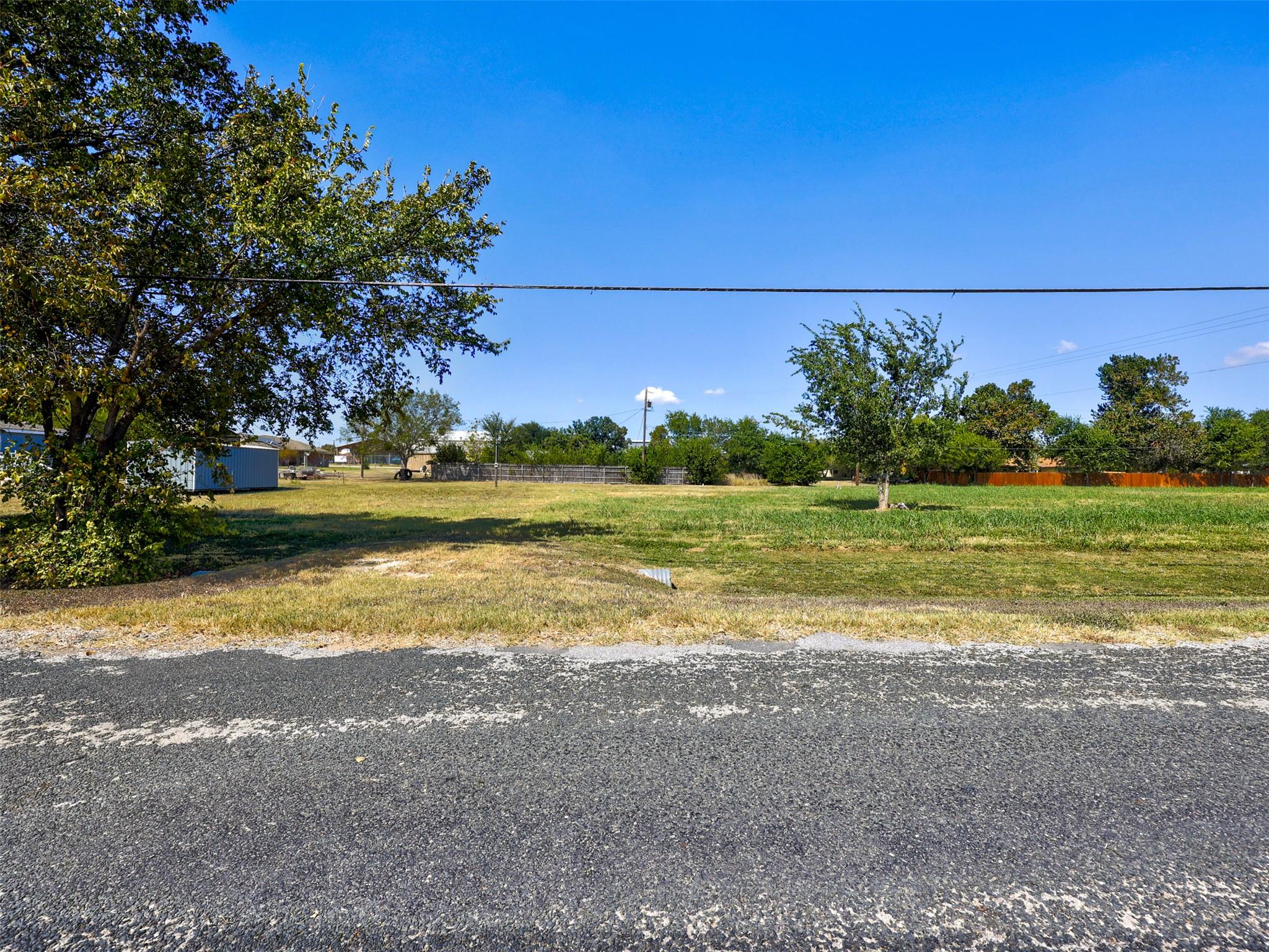 205 E. Ave G Ave