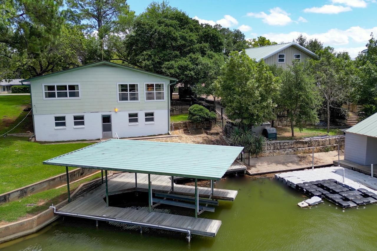 132 Glen Oaks DR