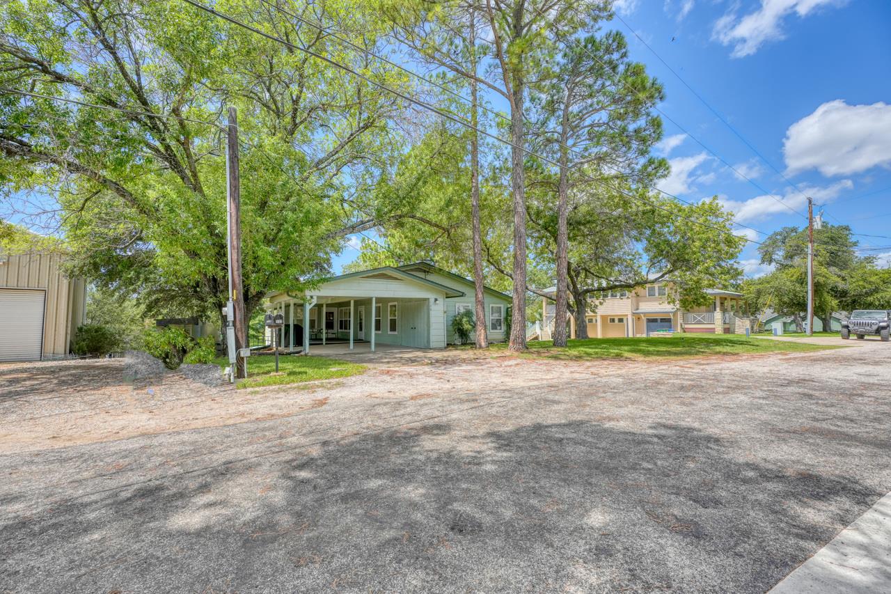 132 Glen Oaks DR