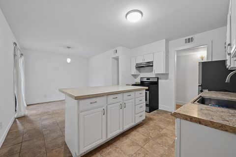 Tiny photo for 2303 E Side DR #102, Austin, TX 78704 (MLS # 6391076)