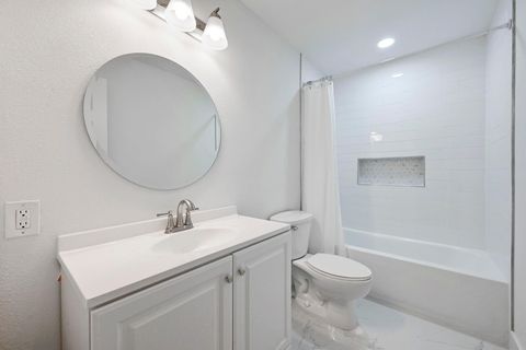 Tiny photo for 2303 E Side DR #102, Austin, TX 78704 (MLS # 6391076)