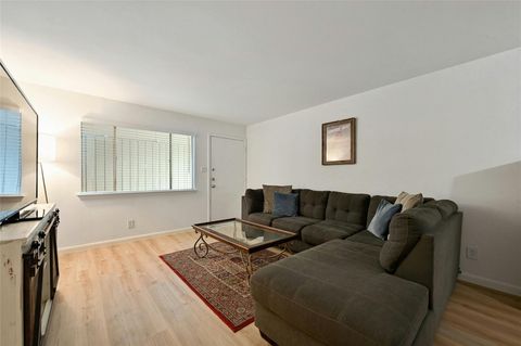 Tiny photo for 2303 E Side DR #102, Austin, TX 78704 (MLS # 6391076)
