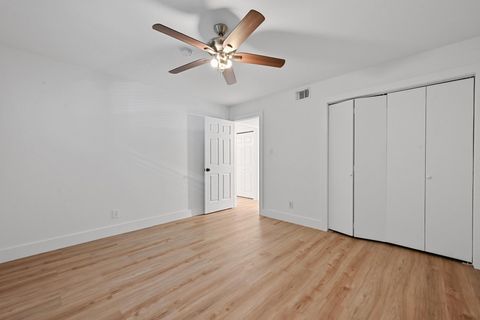 Tiny photo for 2303 E Side DR #102, Austin, TX 78704 (MLS # 6391076)