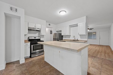 Tiny photo for 2303 E Side DR #102, Austin, TX 78704 (MLS # 6391076)