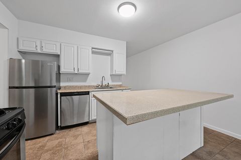 Tiny photo for 2303 E Side DR #102, Austin, TX 78704 (MLS # 6391076)