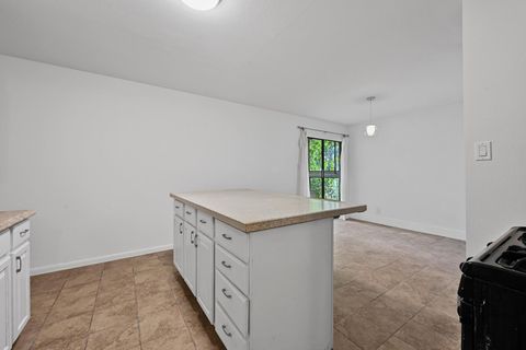 Tiny photo for 2303 E Side DR #102, Austin, TX 78704 (MLS # 6391076)