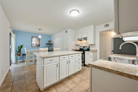 Tiny photo for 2303 E Side DR #102, Austin, TX 78704 (MLS # 6391076)