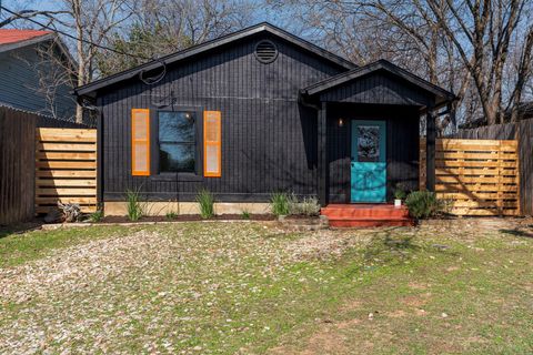 Photo of 912 1/2 E 50th ST, Austin, TX 78751 (MLS # 5996117)